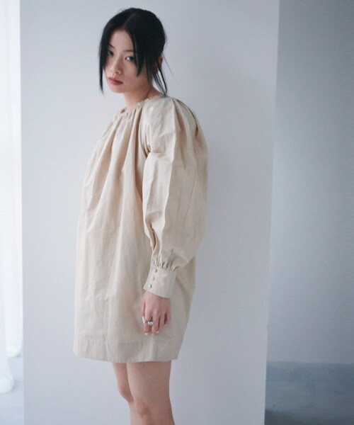 ボリューム袖ミニワンピース | LUKU nari（ルクナーリー）