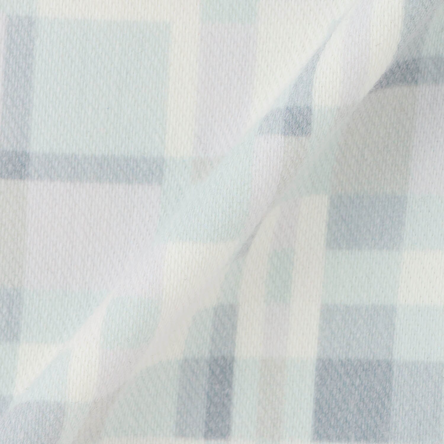 2261110