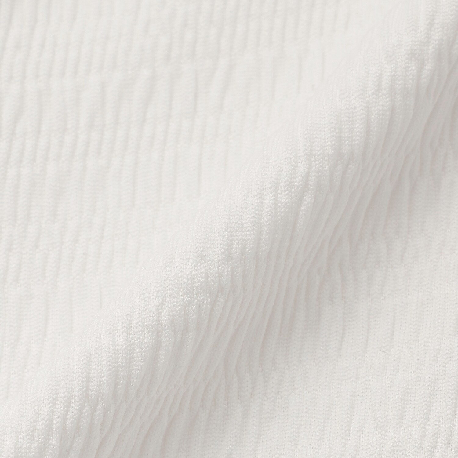 8762661