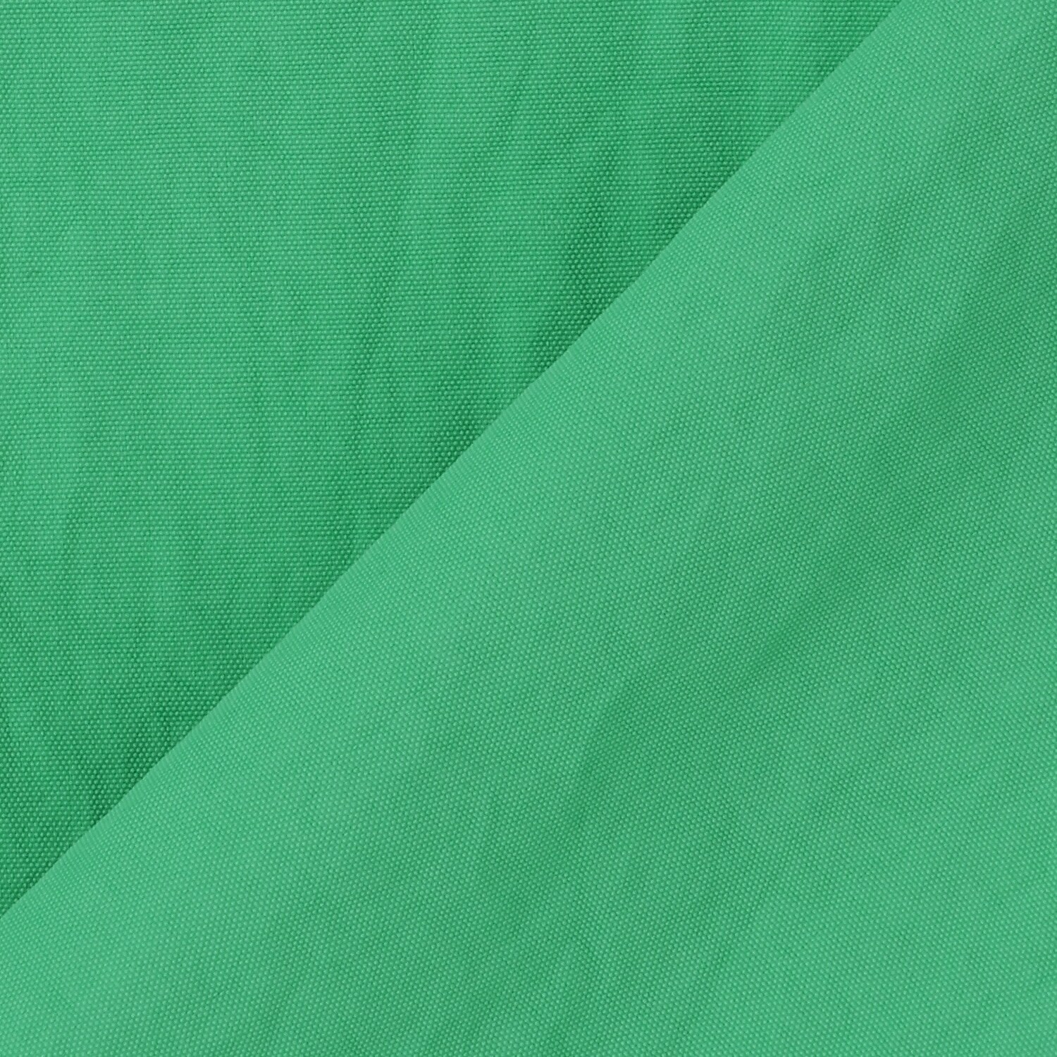 4561303