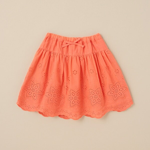 裾エンブロイダリーレーススカート