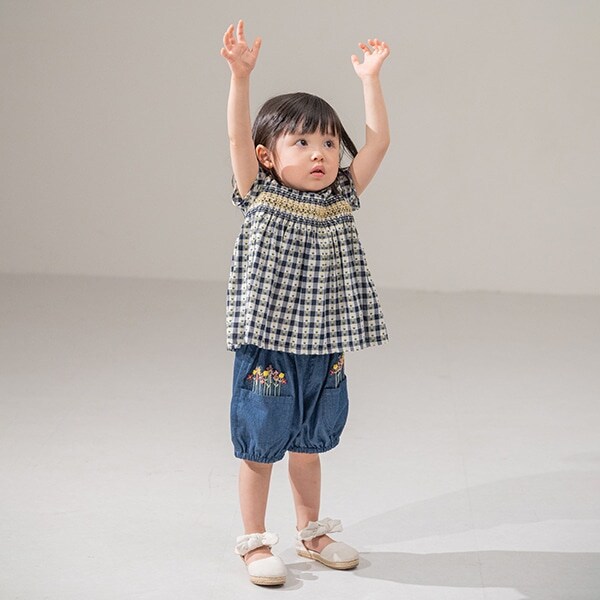 ハンドシシュウパンプキンパンツ