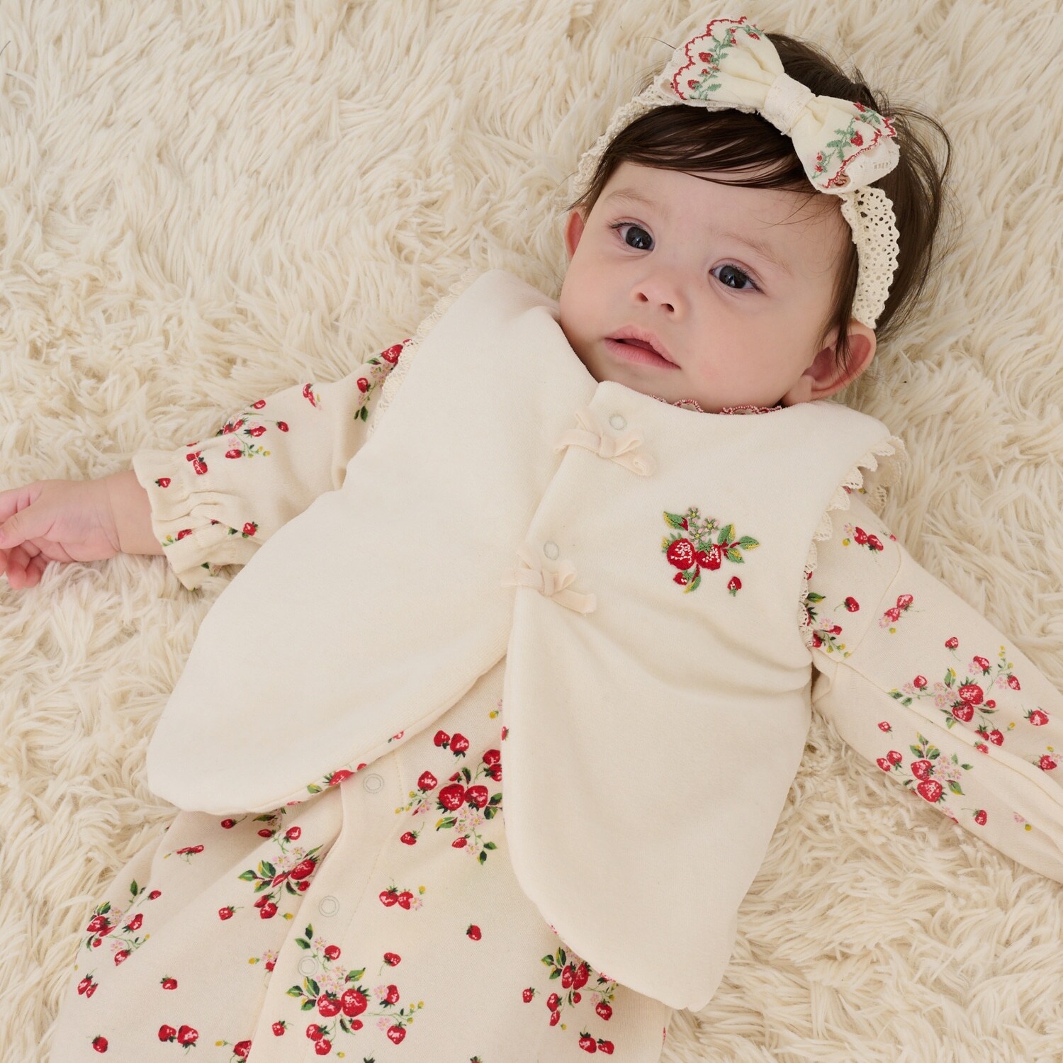 【オーガニック】野イチゴ刺しゅうベスト【日本製】