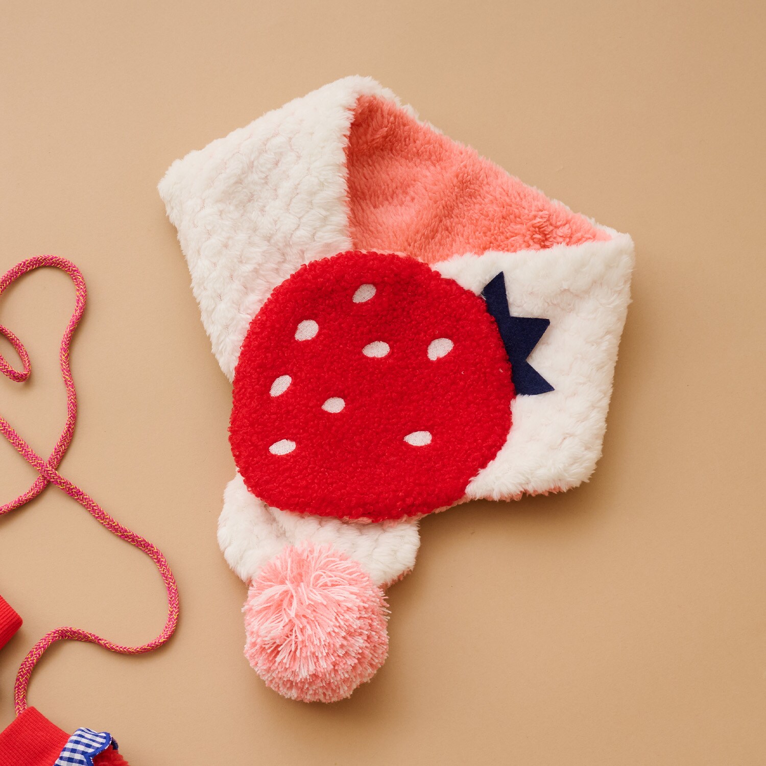 イチゴマフラー