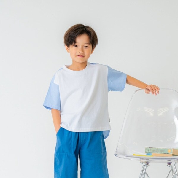 バック柄Tシャツ