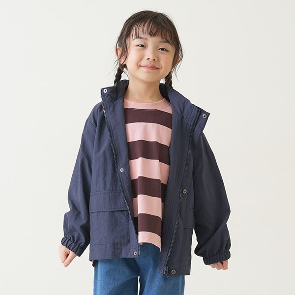 スタンドカラーウィンブレ