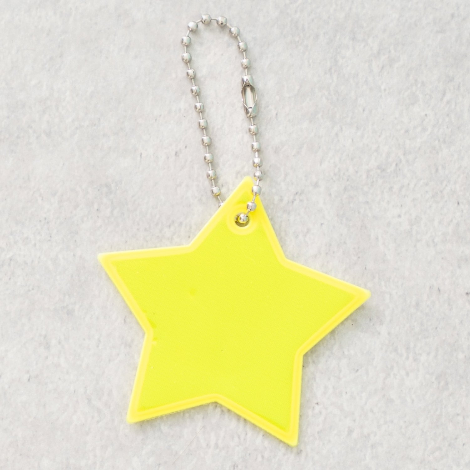 ピカッとあんしん星リフレクターチャーム