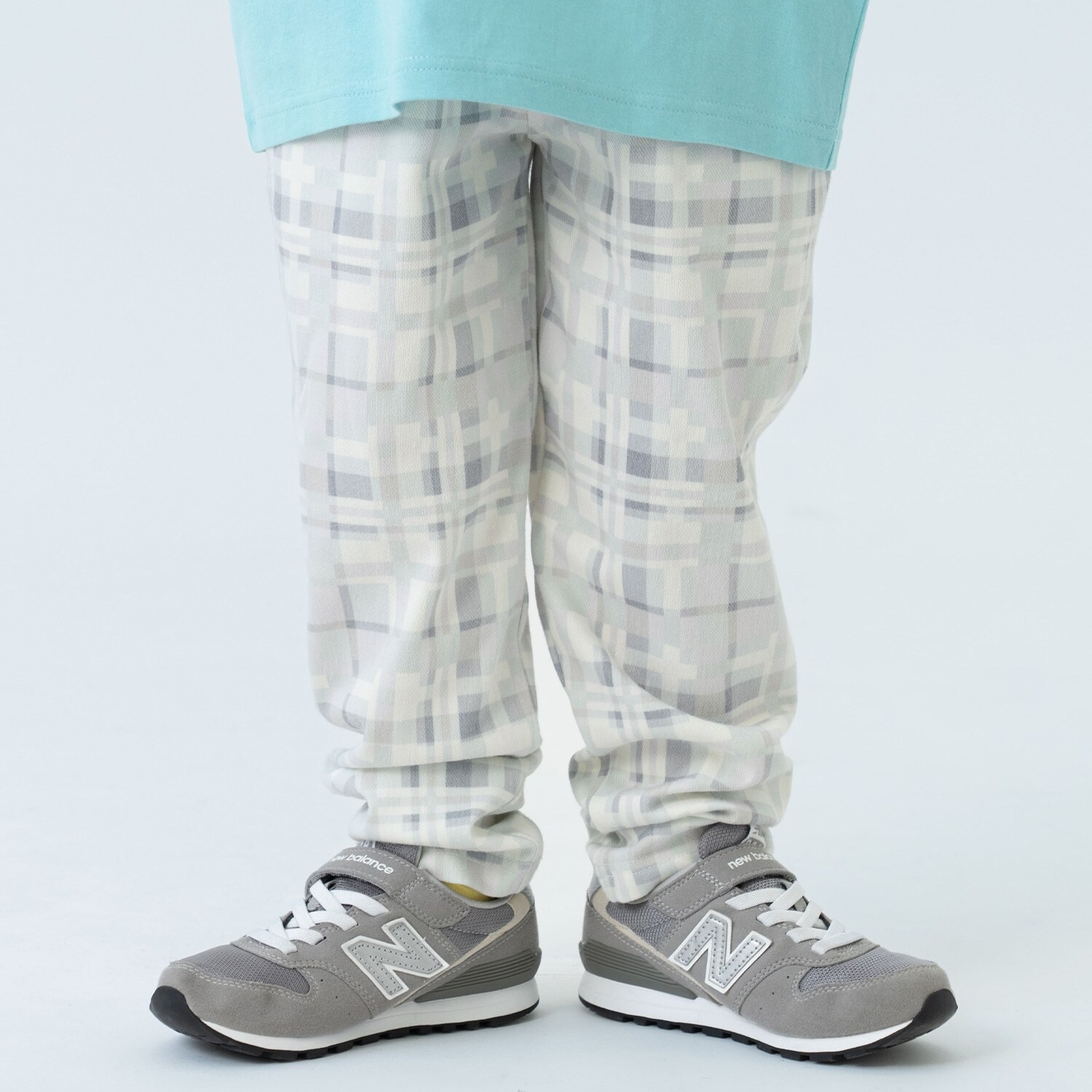 のびっとカットツイルアソートテーパードパンツ