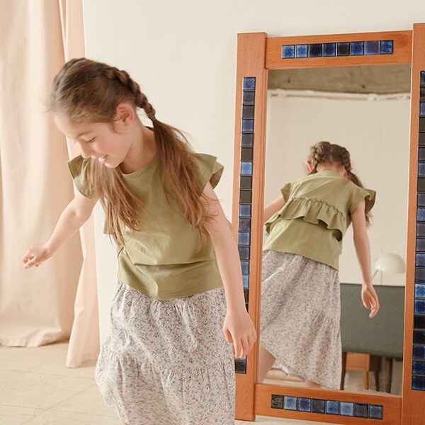 【型崩れしないやわらかコットン】フリル＆ギャザーデザインTシャツ