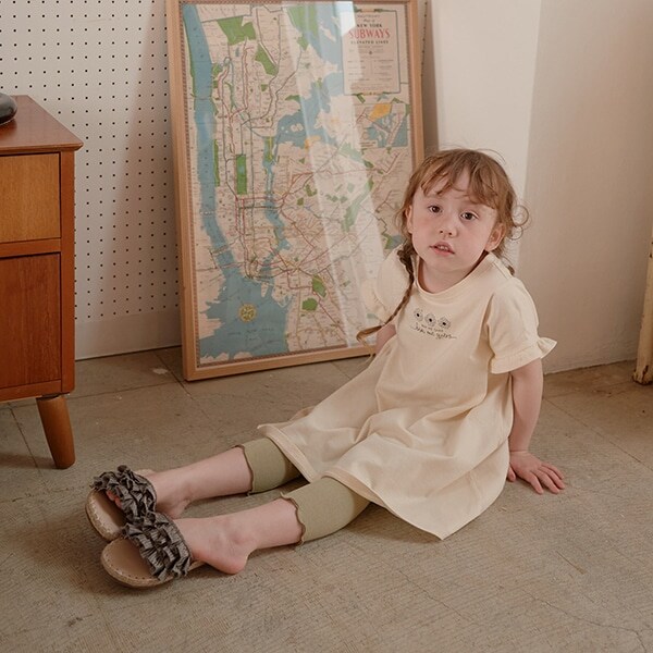 たっぷりフリルカットワンピース