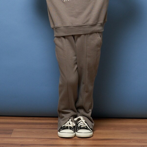 【表コットン毛玉バイバイ】タックスリットフレアパンツ