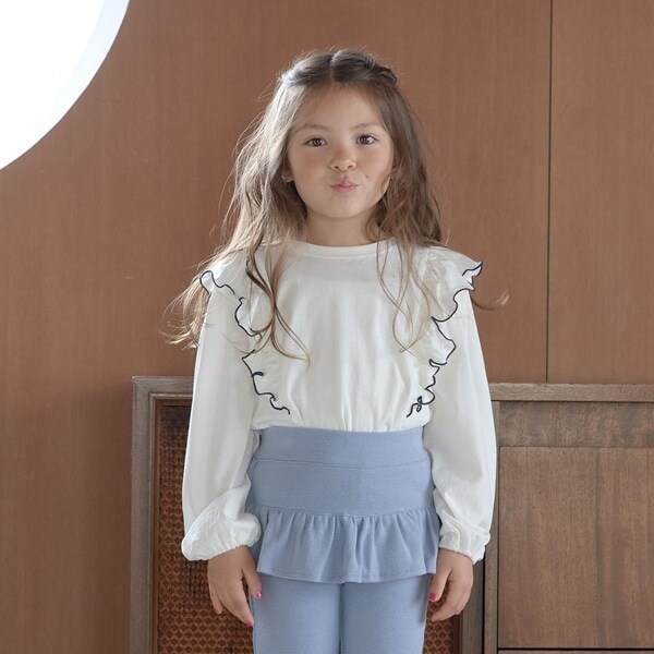 【型崩れしないやわらかコットン】前後どっちでもOK!フリル長袖Tシャツ