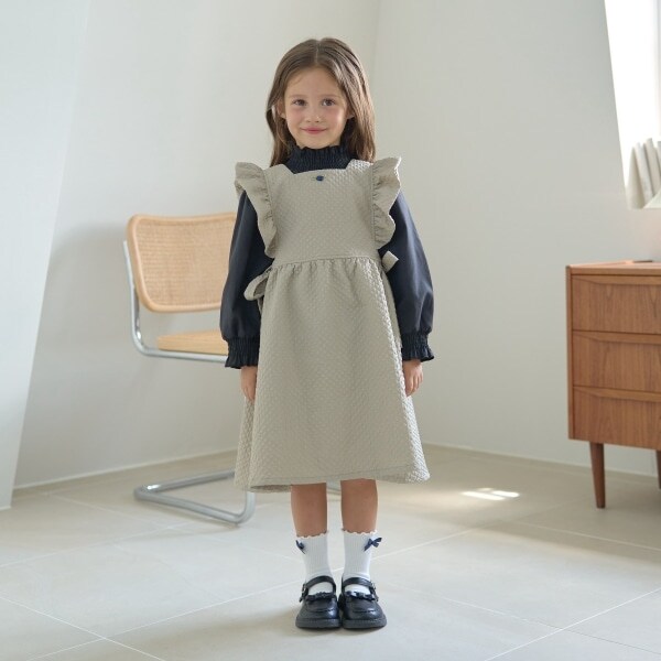 【オケージョン】フリルエプロンワンピース