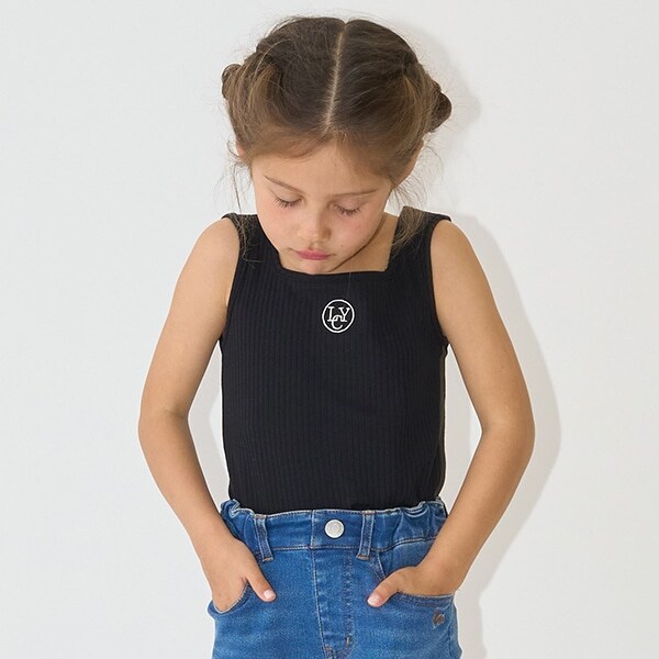 スクエアネックタンクトップ