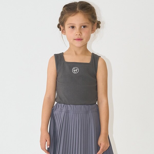 スクエアネックタンクトップ