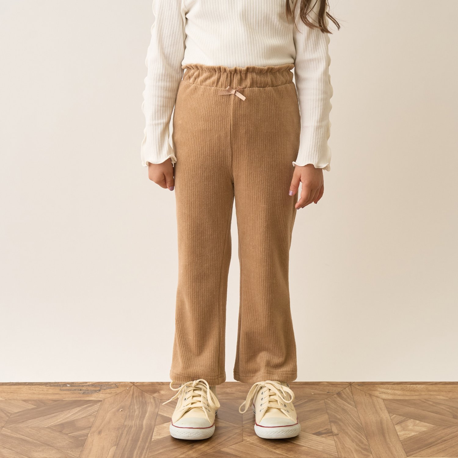 やみつきになる履き心地ニットコールパンツ