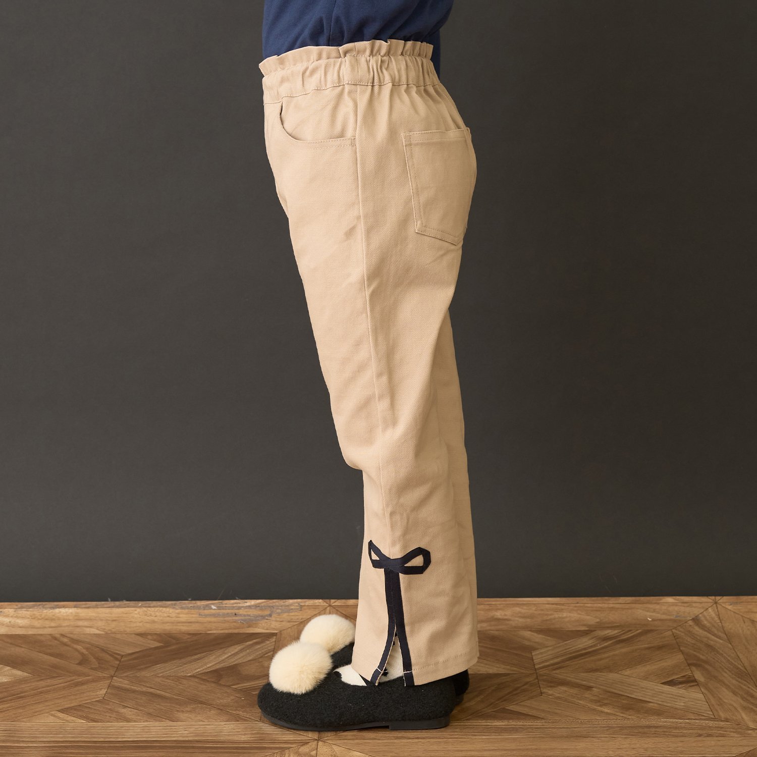 飾りリボンサイドスリットストレッチパンツ