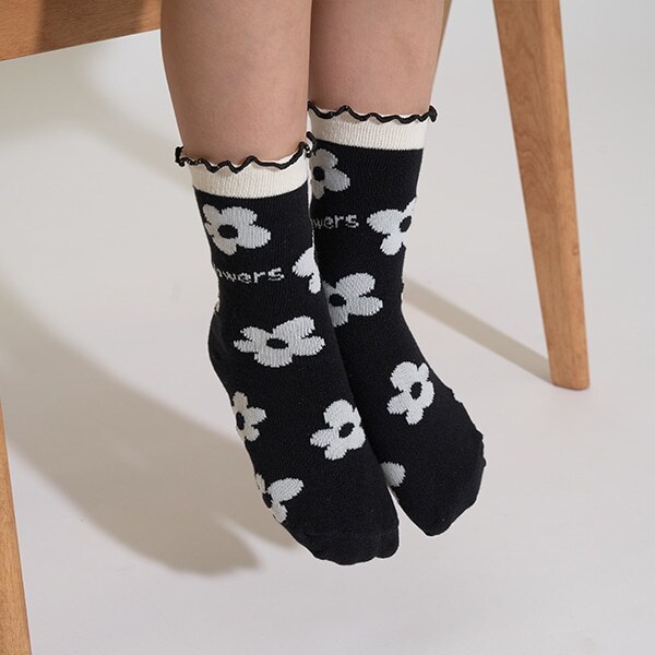 【大好評につき再入荷】モノトーンアソートソックス