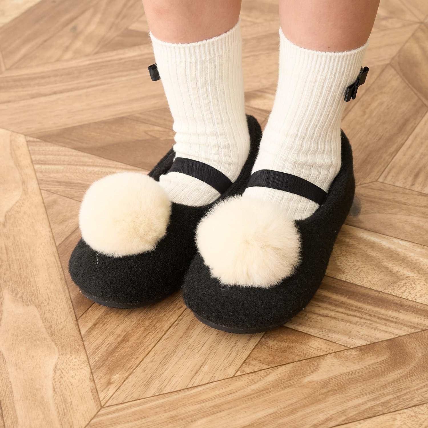 ファー梵天付きバレエシューズ