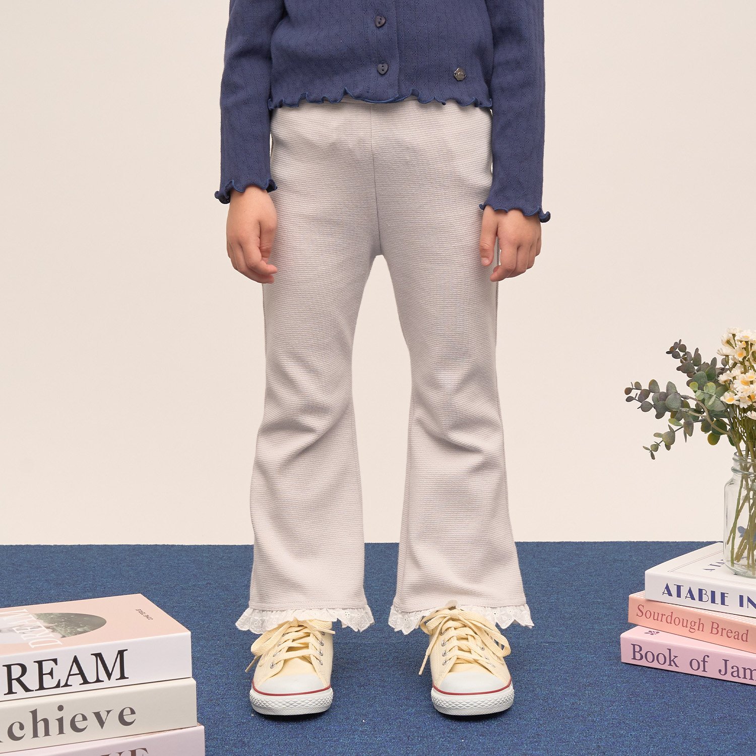 【ともパン】【防汚・速乾】裾チェリーレースフレアパンツ