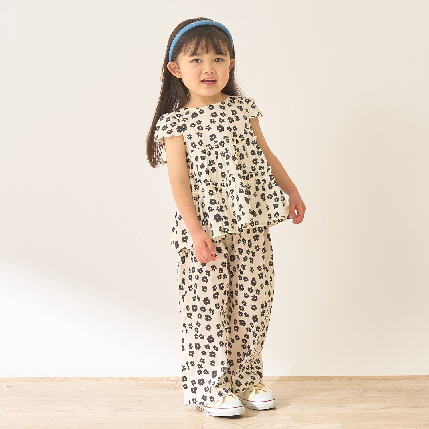 【セットアップ】アソート総柄ティアードブラウス・スカラップパンツセット