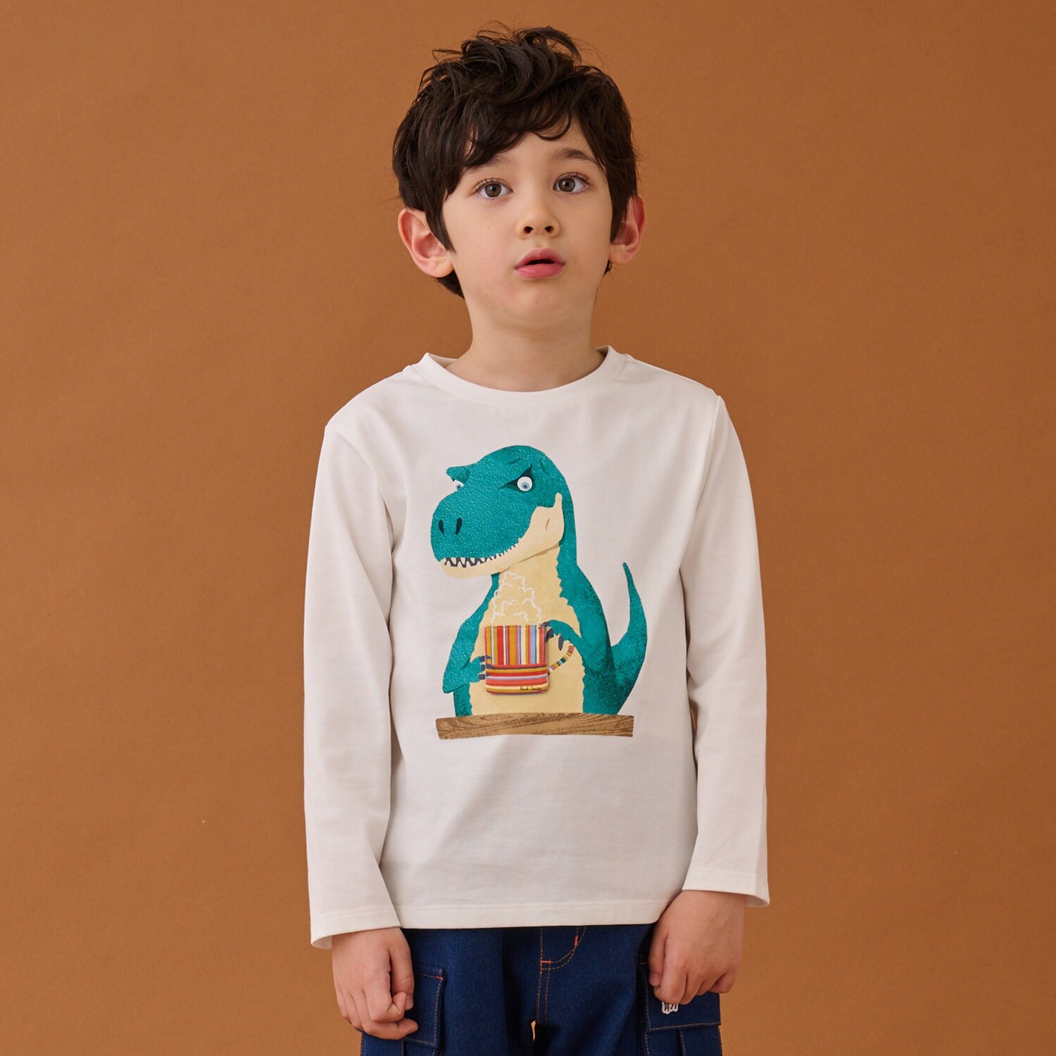 カップ恐竜長袖Tシャツ