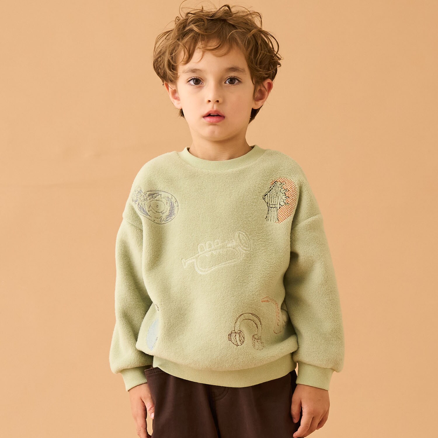 MUSIC刺しゅうフリースプルオーバー