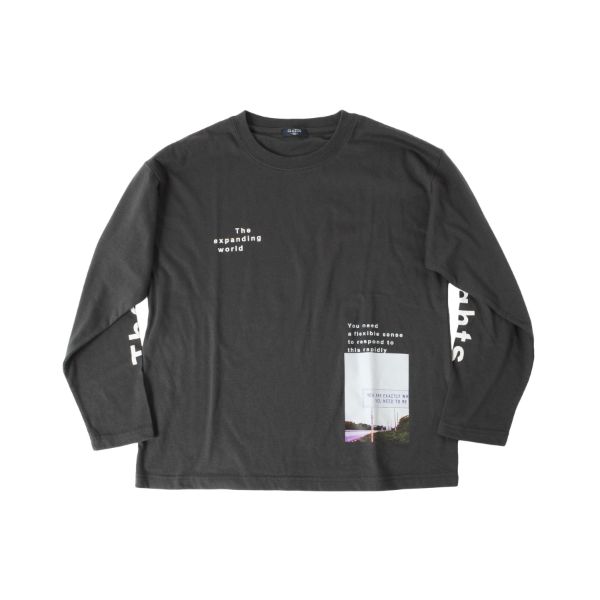 天竺・ドロップショルダー袖ロゴフォトプリント長袖Tシャツ