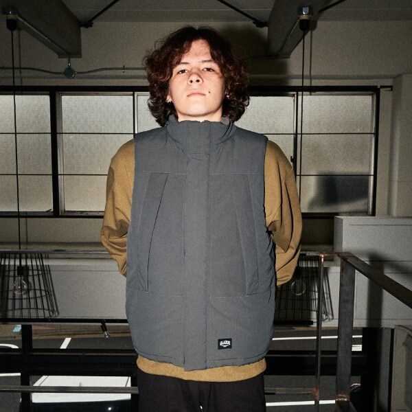 【大人向けサイズあり】【撥水】【保温】機能中綿サーモライト・ベスト