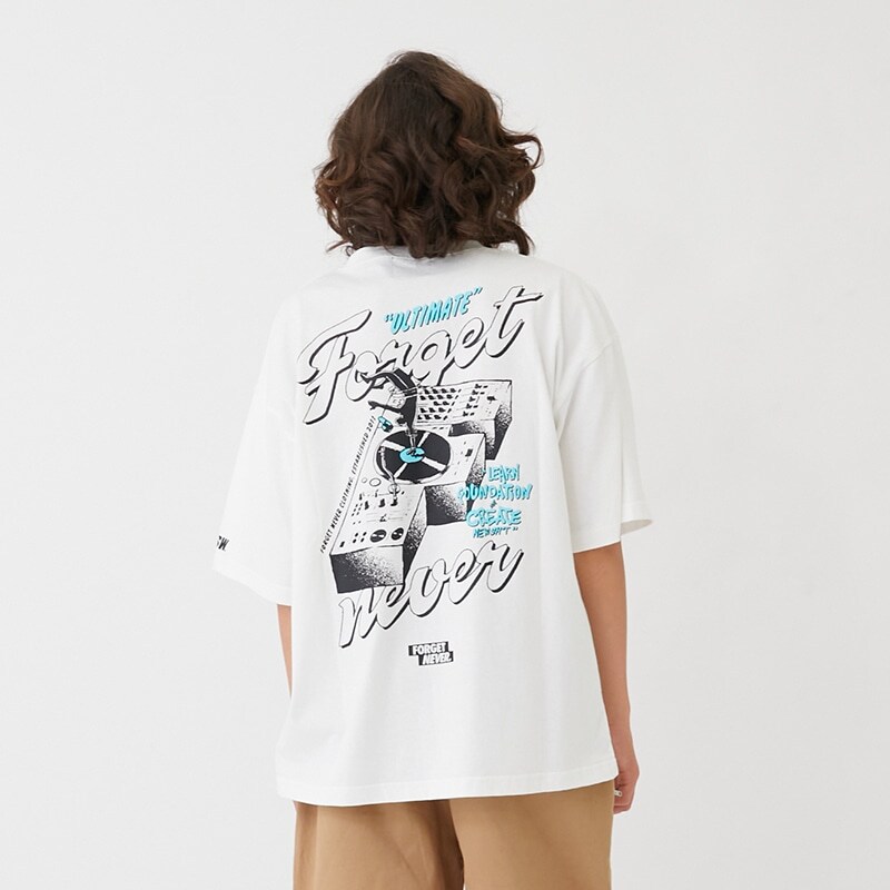 【大人向けサイズあり】【FORGETNEVER】バックターンテーブル半袖ポケットTシャツ_GLSW