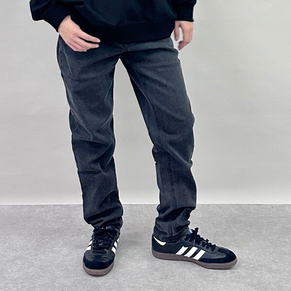 裏起毛ストレッチデニム・スリムパンツ