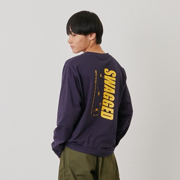 【プチプラ】バックバーチカルロゴプリント長袖Tシャツ