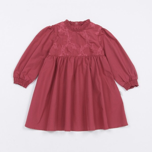 ラビット刺しゅう長袖ワンピース