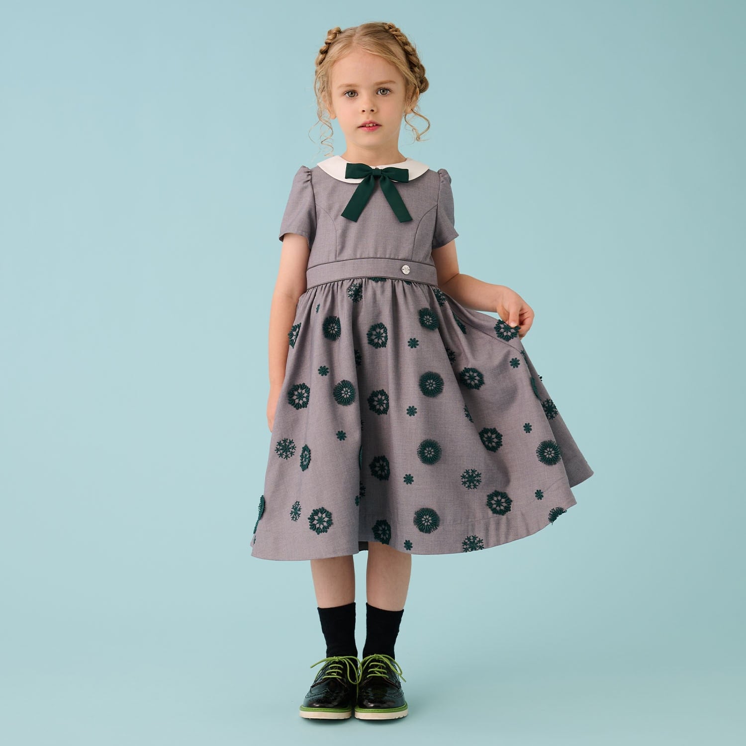 立体花刺しゅう半袖ワンピース