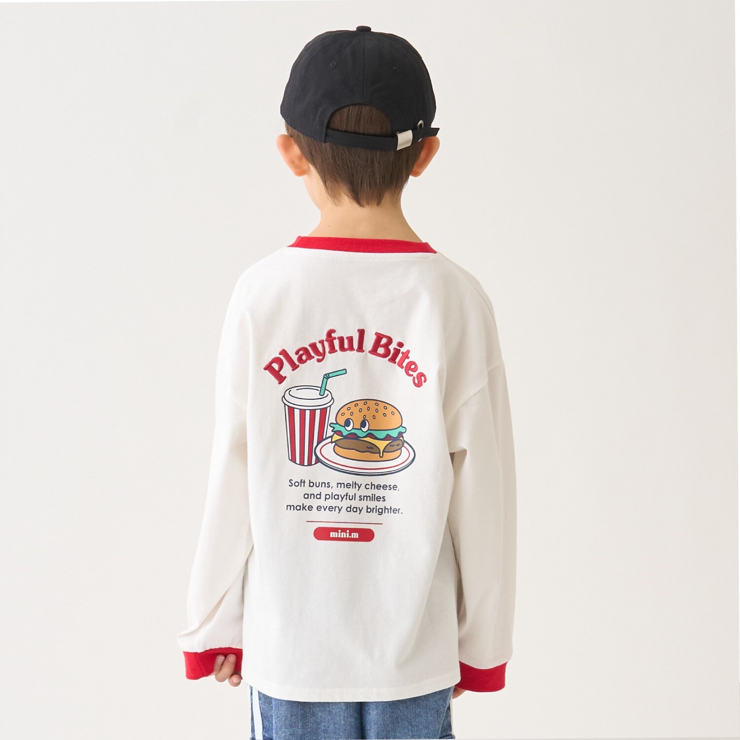 バックイラスト長袖Tシャツ