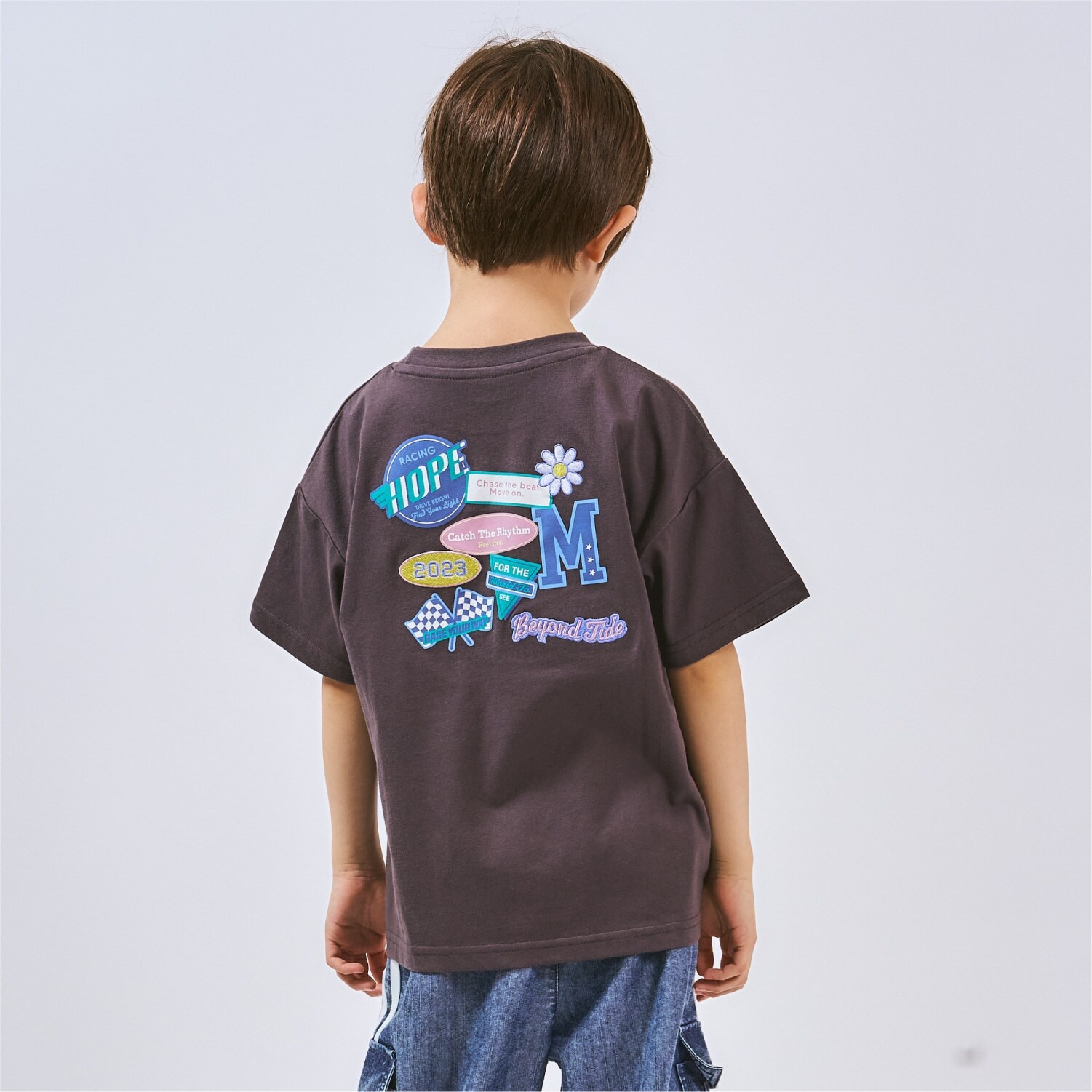 バックワッペンルーズ半袖Tシャツ