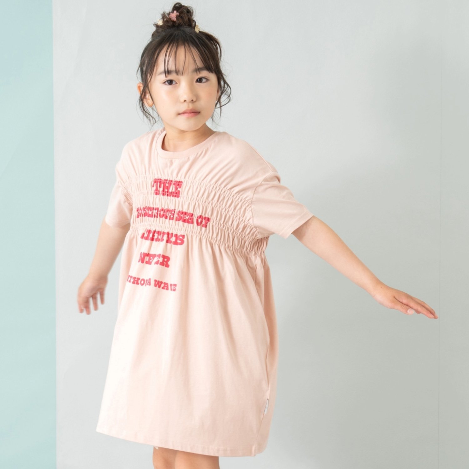 ロゴプリントシャーリング半袖ワンピ