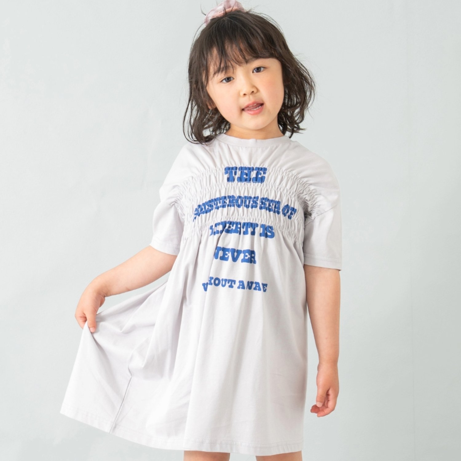 ロゴプリントシャーリング半袖ワンピ