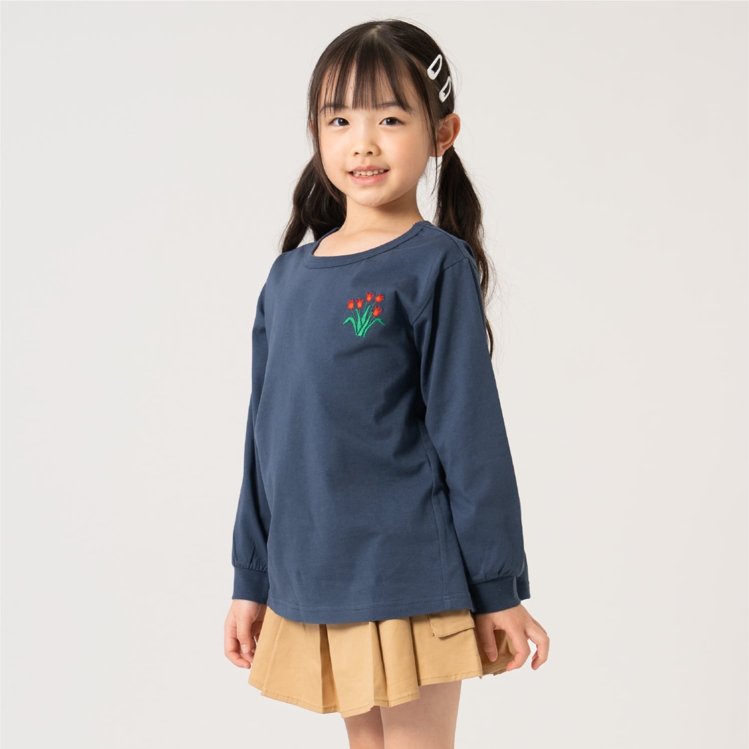 【365D】ワンポイントししゅうAラインロンT