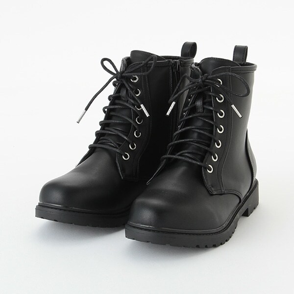 レースアップブーツ