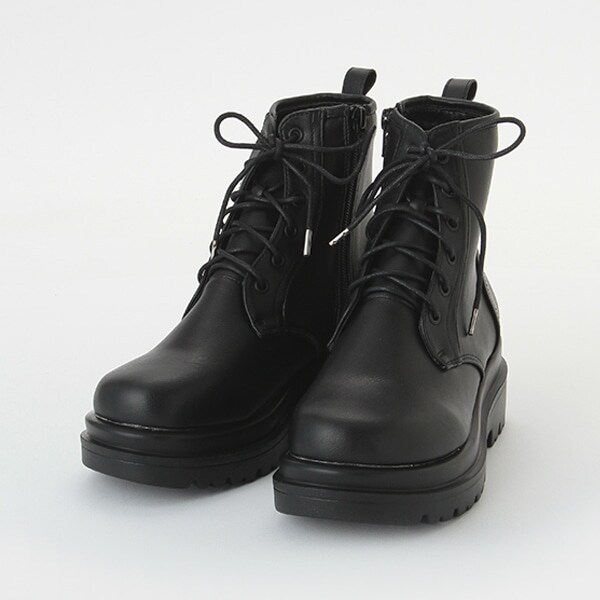 厚底レースアップブーツ