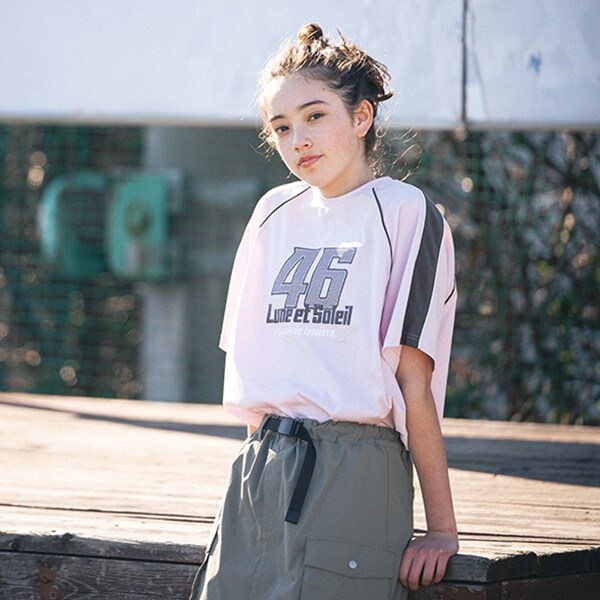 ナンバリングロゴTシャツ