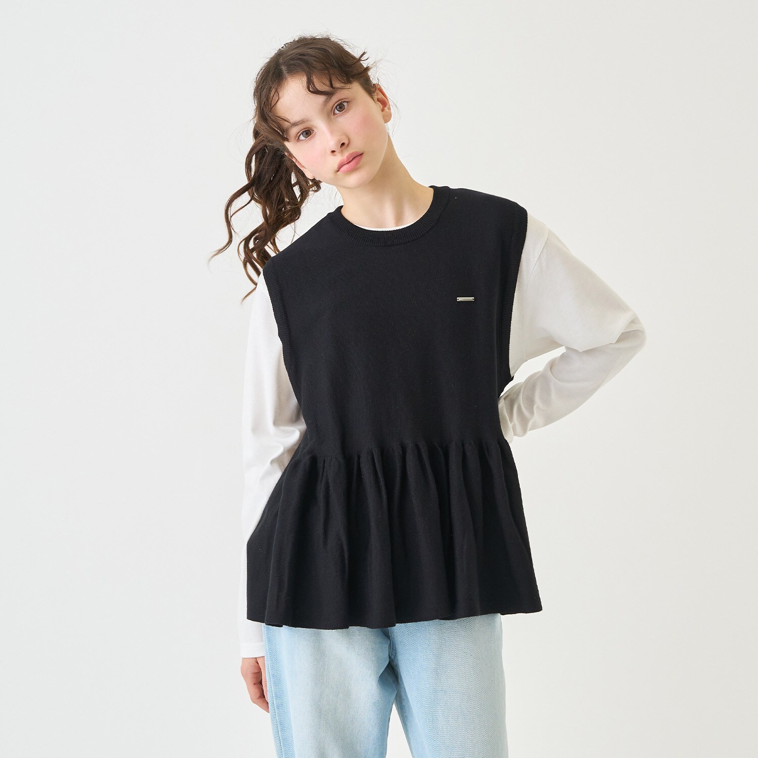 ペプラムニットベスト＆Tシャツセット