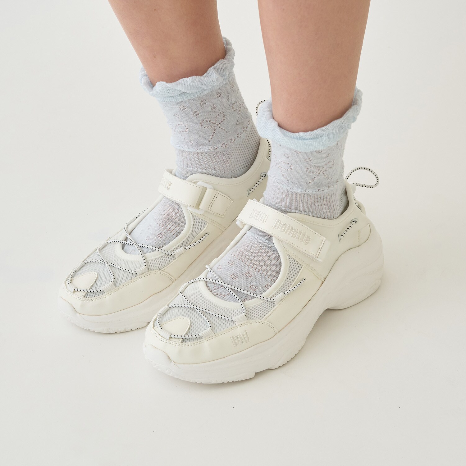 サンダルスニーカー