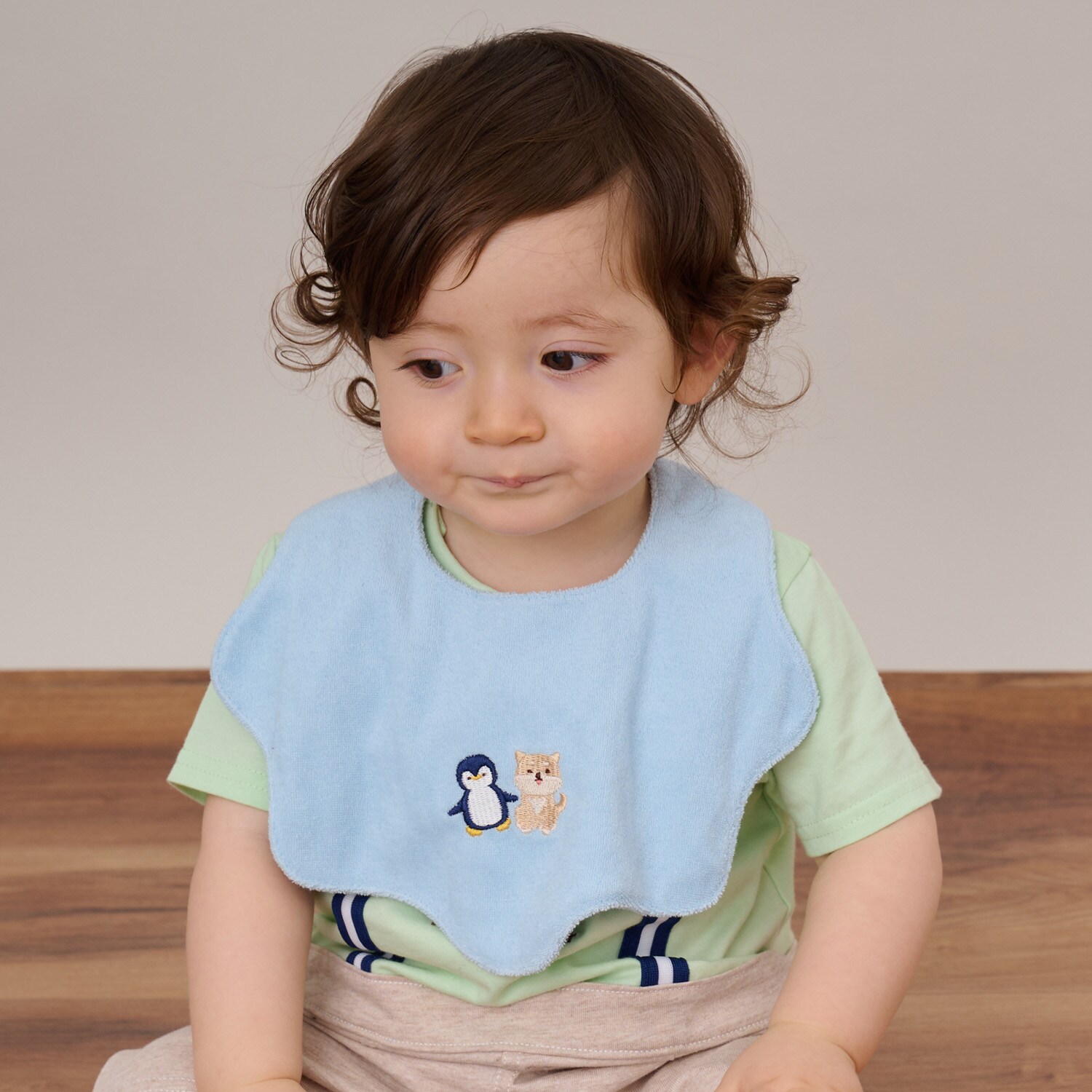 刺しゅうスカラップスタイ