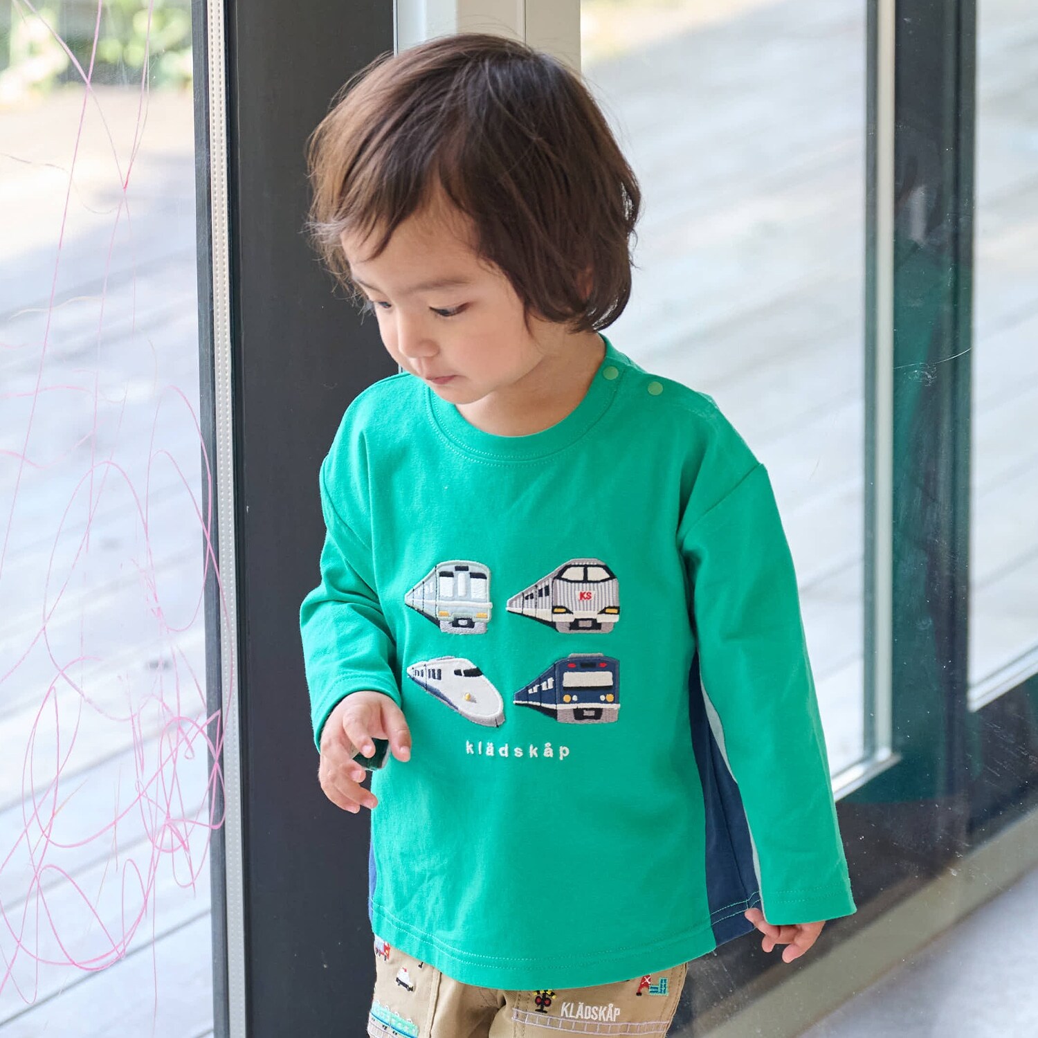 電車アップリケ長袖Tシャツ