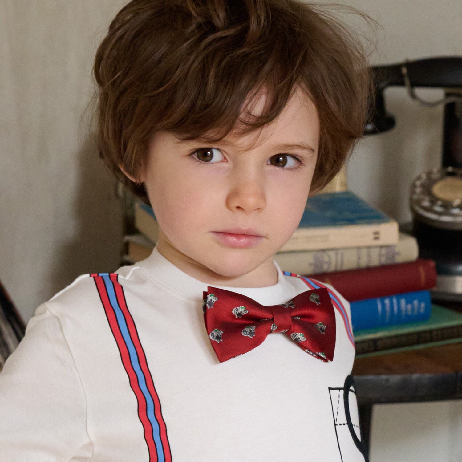 オオカミ柄蝶ネクタイ