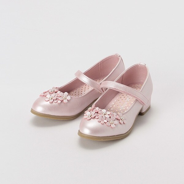 花モチーフつきストラップシューズ