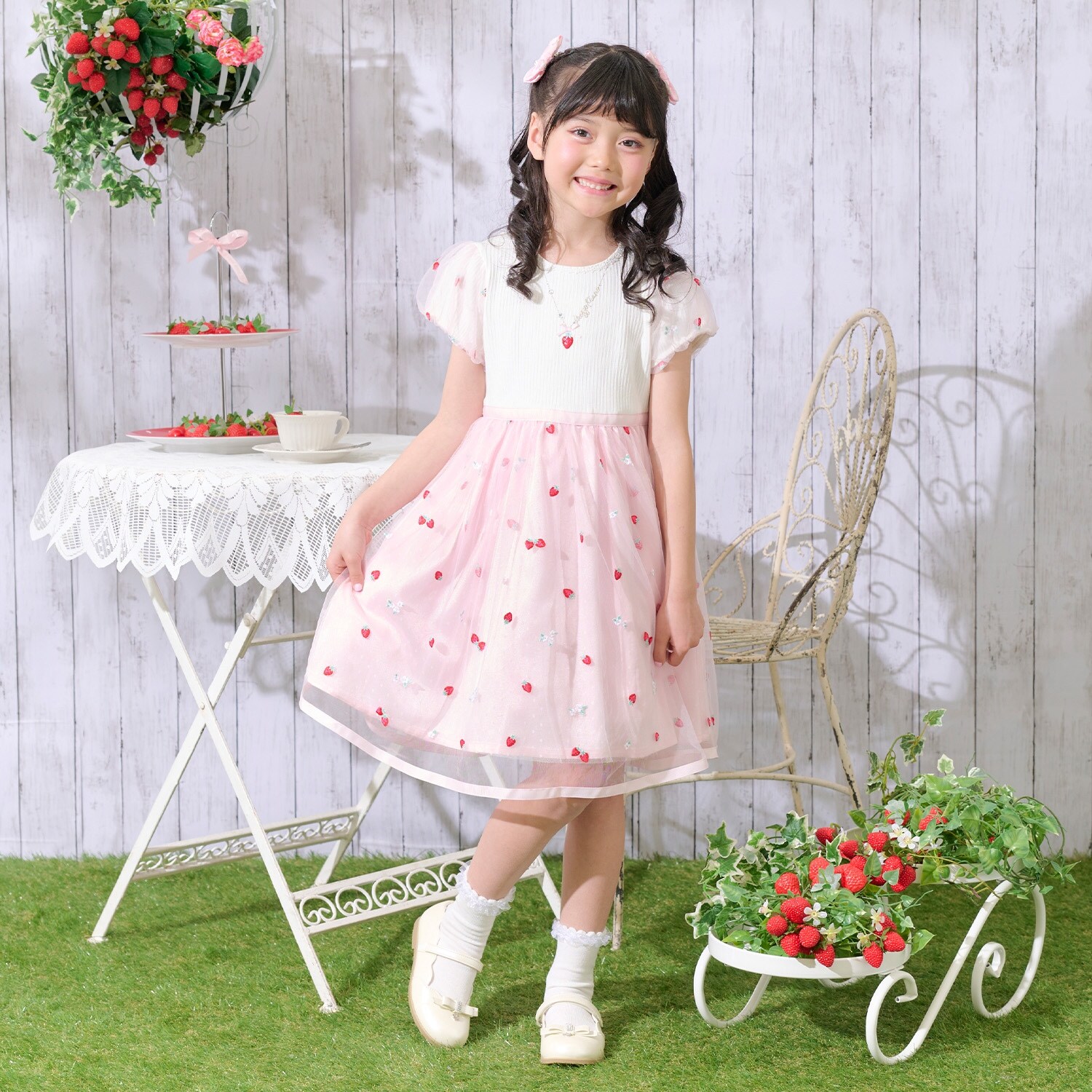 イチゴ刺しゅうチュール　ドッキングワンピース