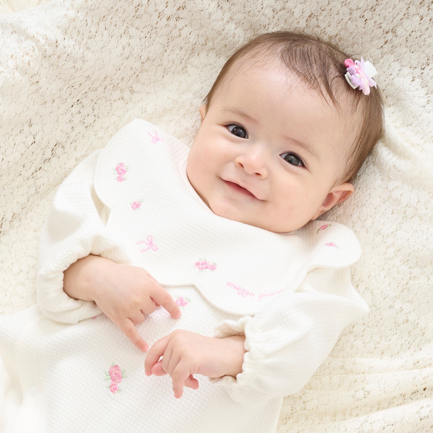 バラ刺繍　スカラップスタイ